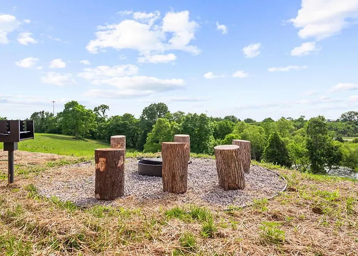 The Lodges At Eden Reserve - Pet Friendly Cabins Near Ark